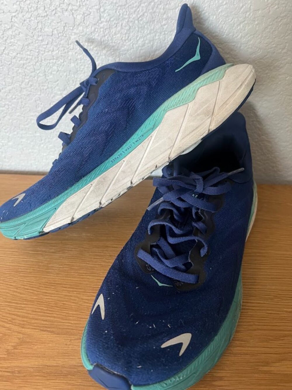 Hoka One One Arahi 6 Athletic Running Bellwether Blue Shoes Size 8B